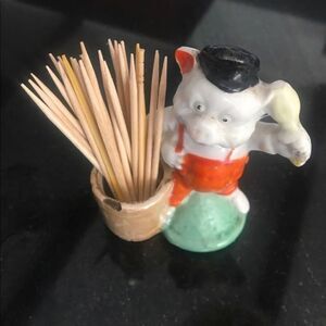 Vintage  Pig Toothpick  Holder